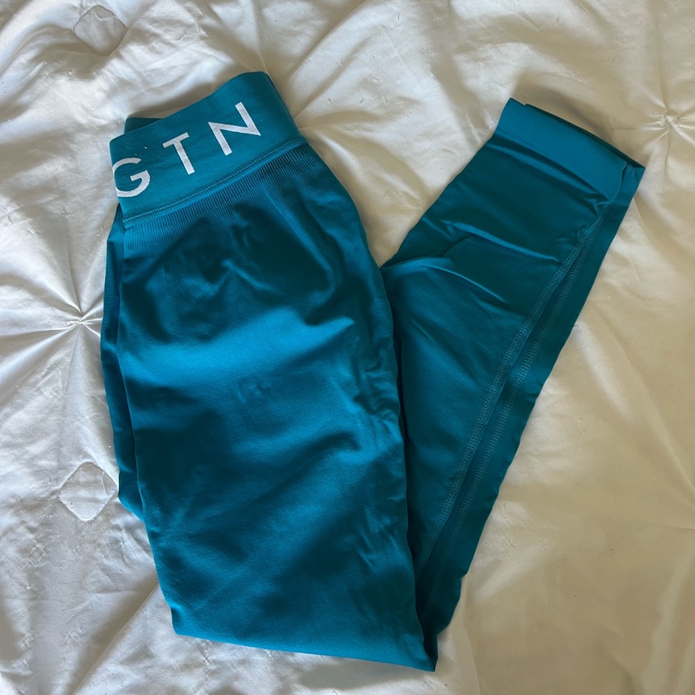 NVGTN sport seamless